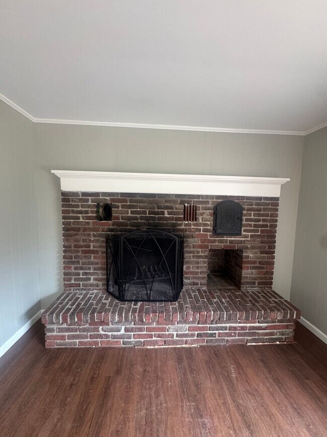 Building Photo - Gorgeous West Lafayette 4 bedroom Home - New Kitchen, Many Upgrades!