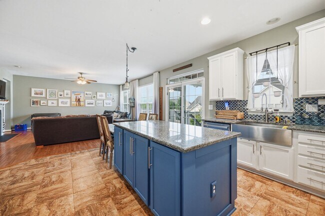 Building Photo - Spacious Home in a Great Leesburg Location