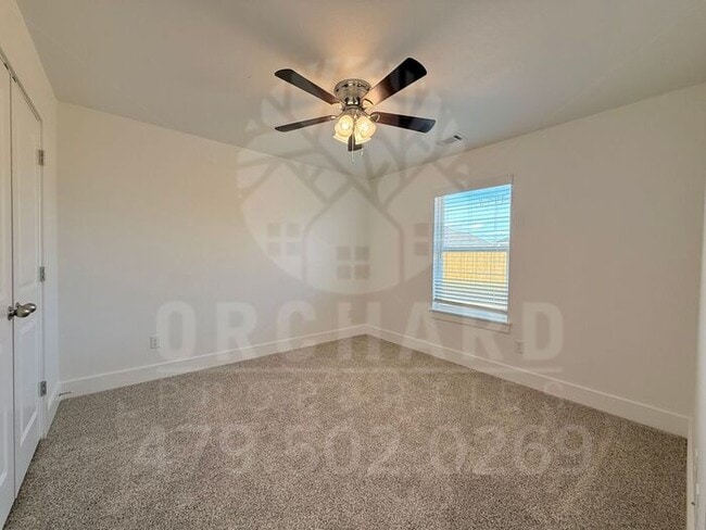 Building Photo - Morgan | Endura Park- Brand New Duplexes in Siloam Springs!