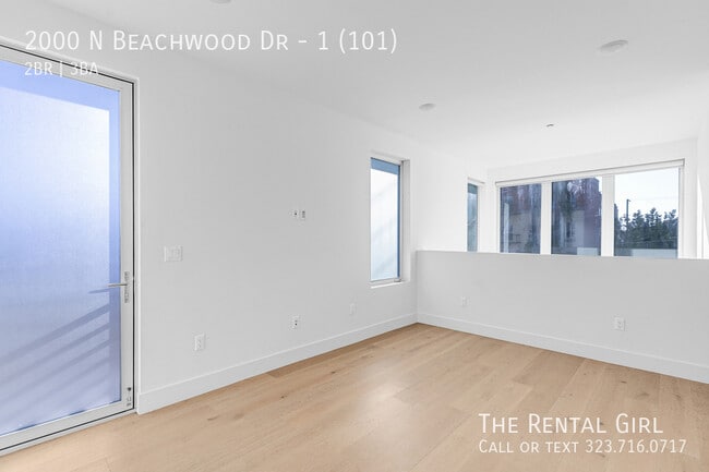 Building Photo - 2000 Beachwood Dr