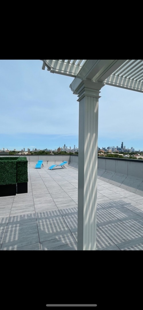 Building Photo - 2353 W Wabansia Ave