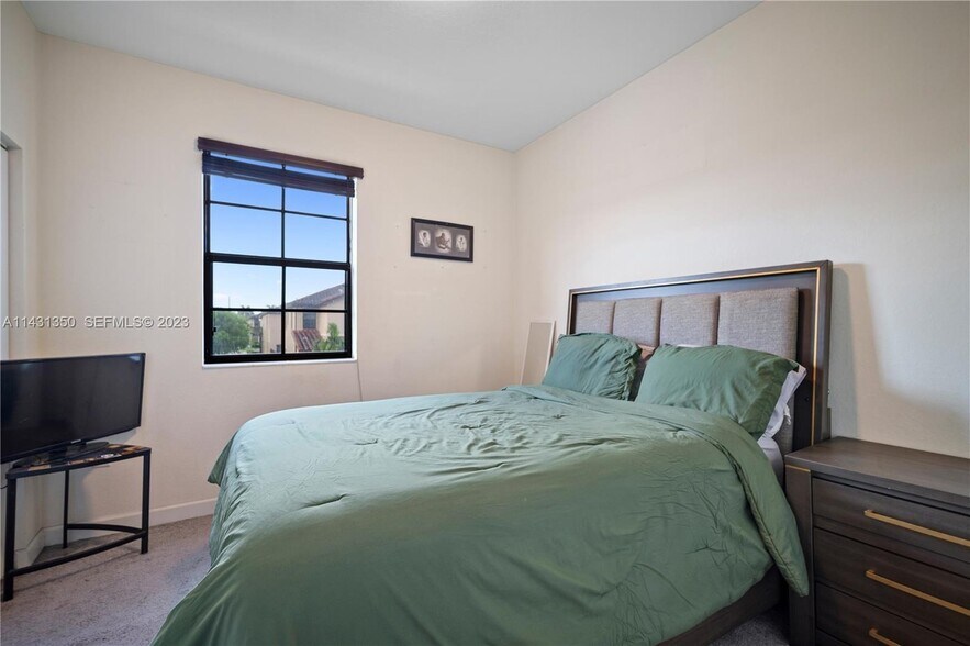 Building Photo - 11426 SW 250th St