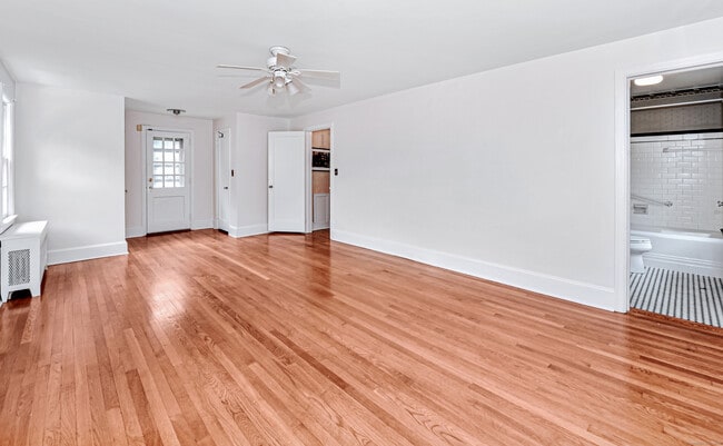 Building Photo - 61 Villa Ave