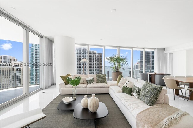 Building Photo - 300 Biscayne Blvd
