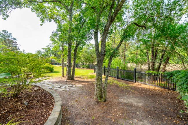 Building Photo - 6BD/5BA Custom Home for Lease in Daniel Island Park