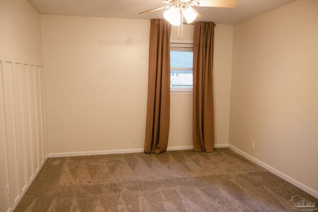 Building Photo - 5580 Homewood Rd