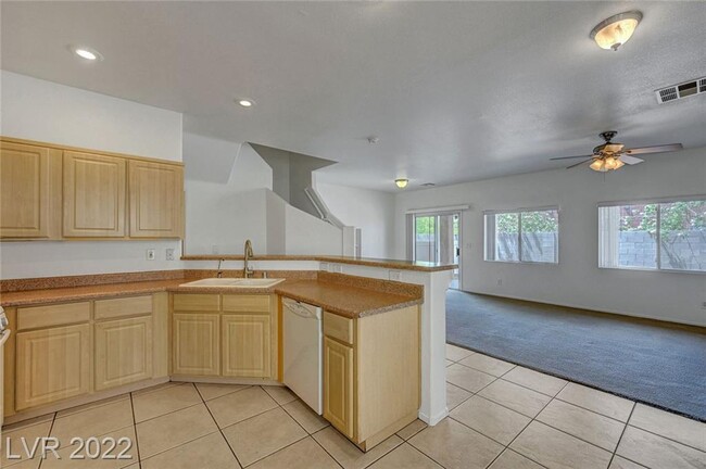 Building Photo - 6560 Bucking Horse Ln