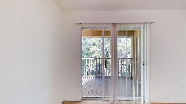 Building Photo - 1863 Norwood Ct