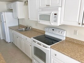 Building Photo - 14 New Zealand Rd