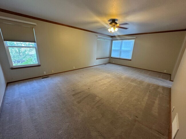 Building Photo - 7640 Lonergan Ct