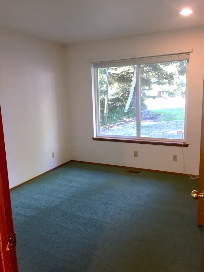 Building Photo - 715 Syzygy Ct