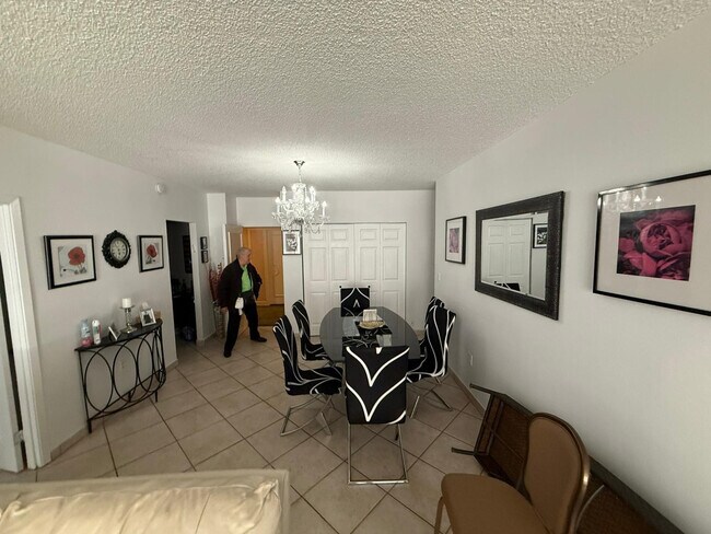 Building Photo - 1950 S Ocean Dr