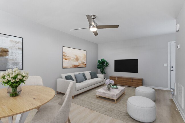 Building Photo - Gorgeous, Newly Renovated Townhome