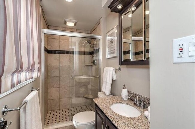 Building Photo - 151 Pilgrim Dr