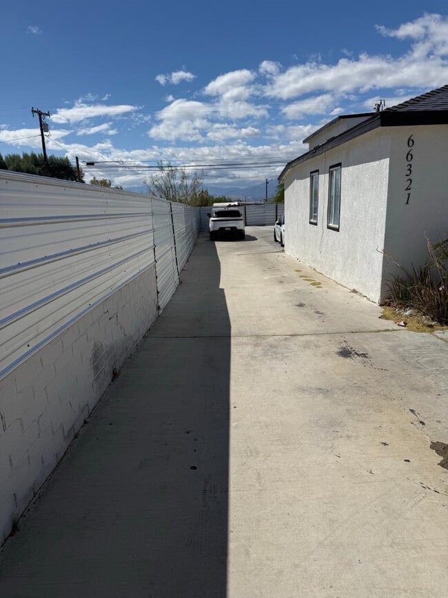 Building Photo - 66321 Buena Vista Ave