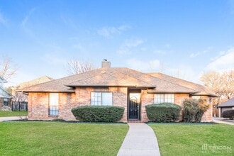 Building Photo - 1026 Chasemore Dr