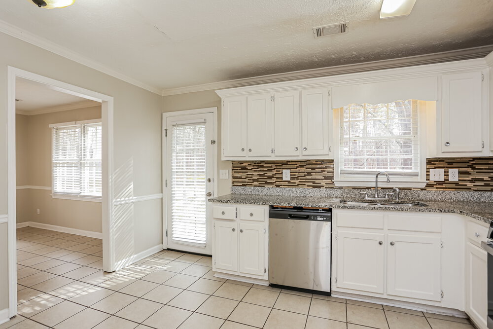 Building Photo - 1150 Burning Bush Dr