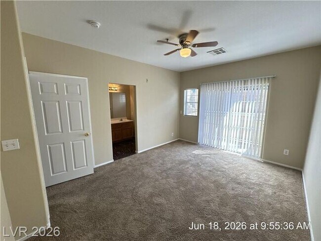 Building Photo - Green Valley Condo w/Community Pool!!