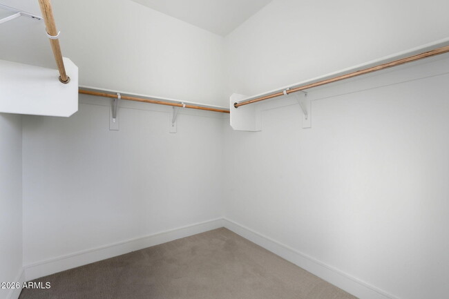 Building Photo - 8137 E Brown Rd