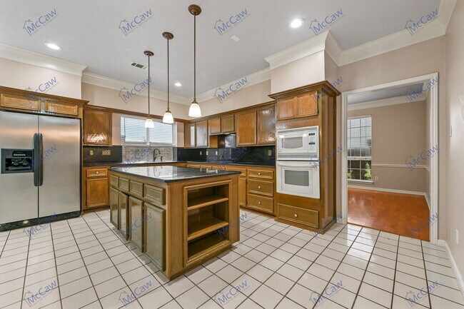 Building Photo - 3211 Wessex Cir
