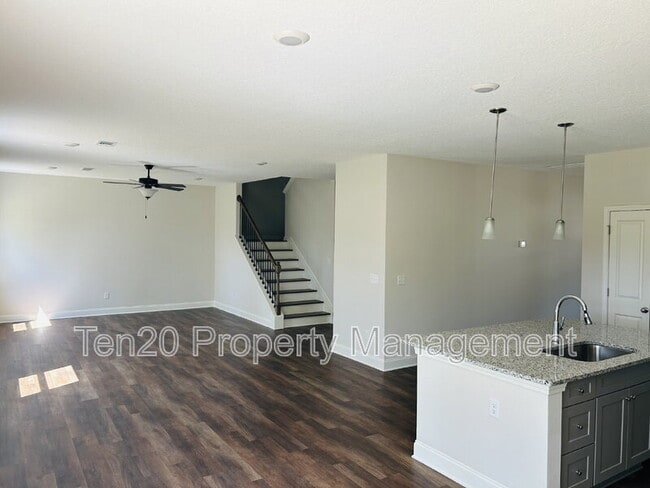 Building Photo - 9957 Long Leaf Pne Dr