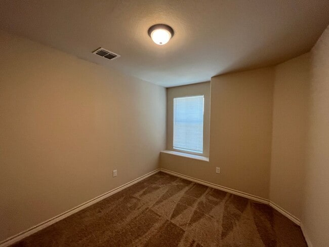 Building Photo - 6618 Mia Way