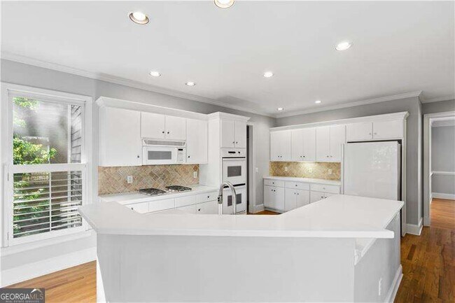 Building Photo - 520 Redding View Ct NW