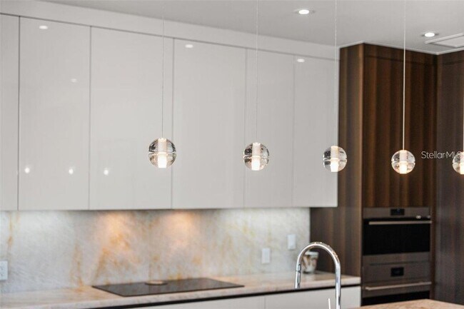 Building Photo - 111 Golden Gate Point