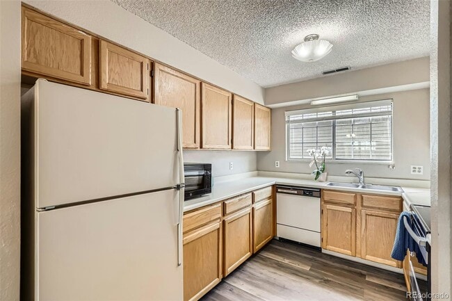 Building Photo - 3415 S Ammons St
