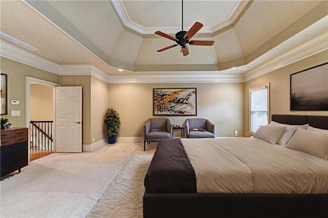 Building Photo - 8920 Doral Dr