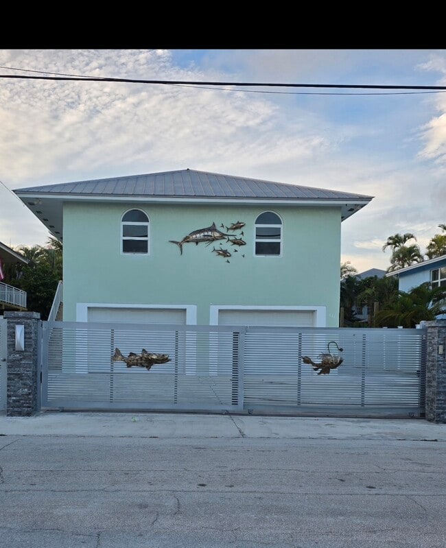 Building Photo - 441 Avenue F