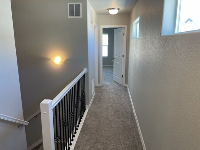 Building Photo - 7470 Salida Grv