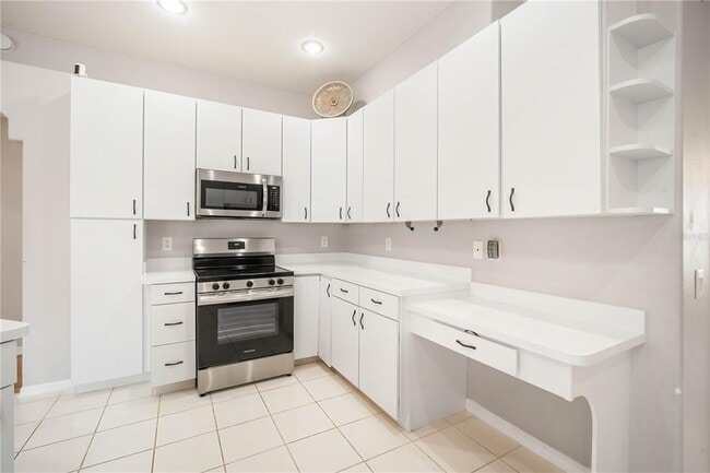 Building Photo - 3803 Grand Forks Dr