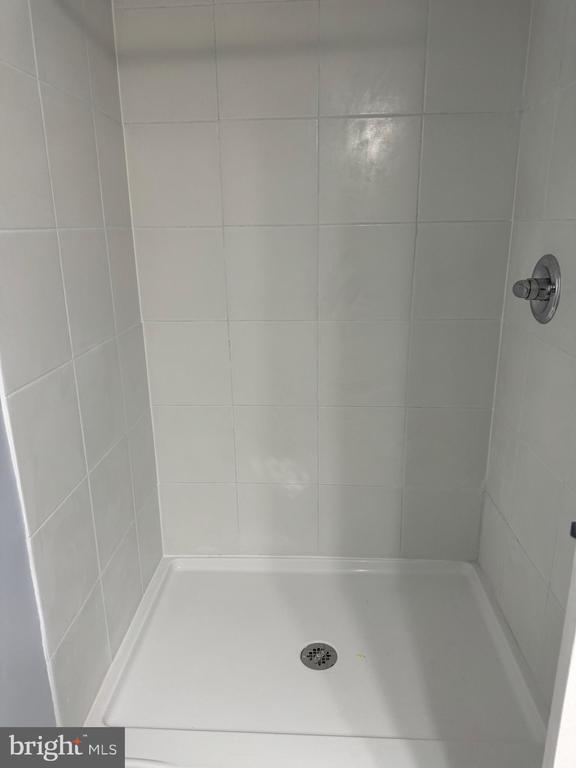 Building Photo - 96 Ewing Dr