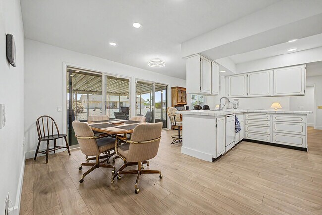 Building Photo - 13222 W Kodiak Dr