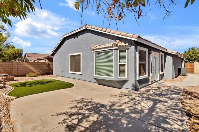 Building Photo - 4374 S Mariposa Dr