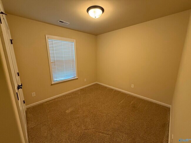 Building Photo - 824 Bell Factory Rd