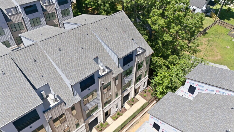 Building Photo - 403 Chatham View Rd