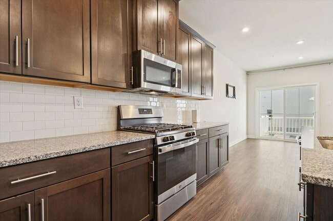 Building Photo - Available Now – Stunning 3BD/2.5BA Townhome in Sought-After Highpoint at Downingtown!