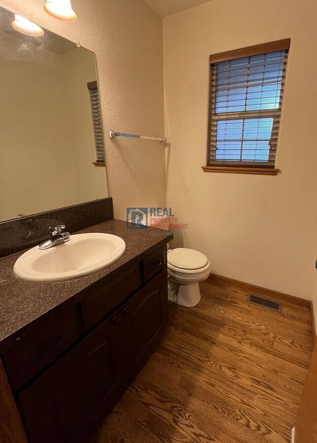 Building Photo - 2511 Glendale Ct
