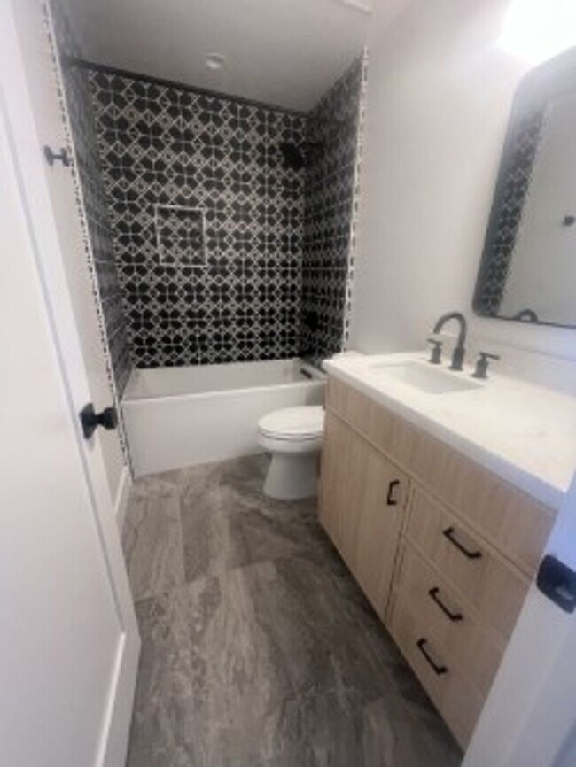 Building Photo - Beautifully Remodeled 4 Bedroom Home