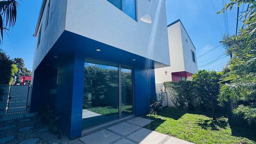 Building Photo - 12527 Wagner St