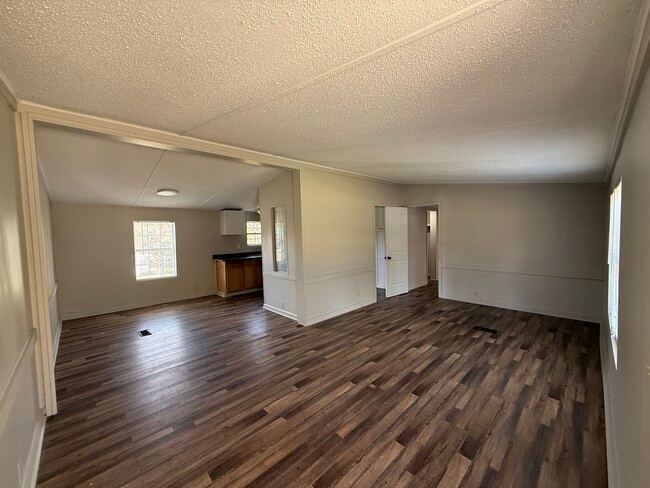 Building Photo - 1025 Union Hill Church Rd