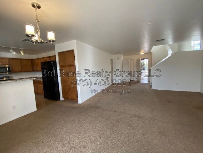 Building Photo - 118 N 224th Ln
