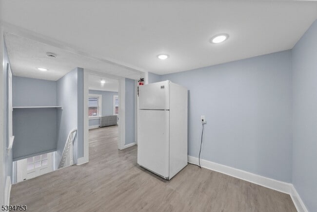 Building Photo - 6 1st Ave