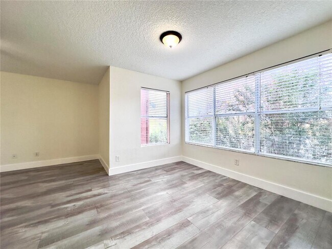 Building Photo - 5140 Conroy Rd