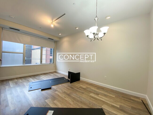 Building Photo - 160 E Berkeley St