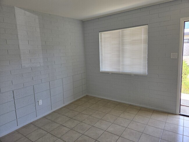 Building Photo - 6249 N 12th St