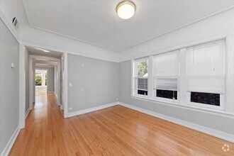 Building Photo - 2 bedroom in Chicago IL 60625