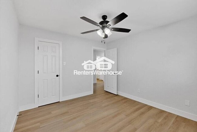 Building Photo - MOVE IN READY  Completely Refreshed Euless...